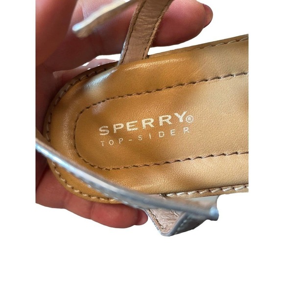 Sperry Top Sider Women's Silver Metallic T-Strap Flat Sandals Size US 7.5 - Picture 7 of 9
